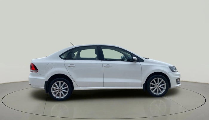 2017 Volkswagen Vento HIGHLINE PLUS 1.5 AT 16 ALLOY, Diesel, Automatic, 98,953 km, Right Side