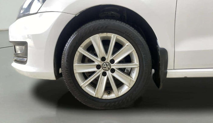 2016 Volkswagen Vento HIGHLINE PETROL AT, Petrol, Automatic, 68,316 km, Left Front Wheel