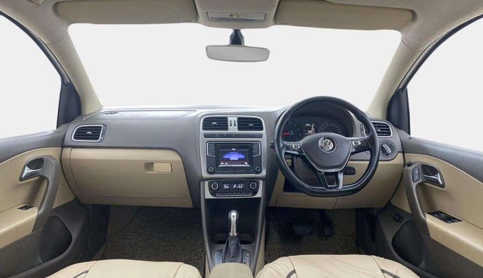2016 Volkswagen Vento HIGHLINE PETROL AT, Petrol, Automatic, 68,316 km, Dashboard