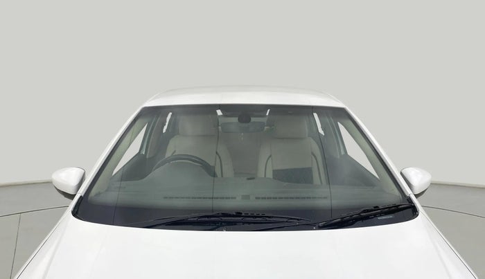 2016 Volkswagen Vento HIGHLINE PETROL AT, Petrol, Automatic, 68,316 km, Front Windshield