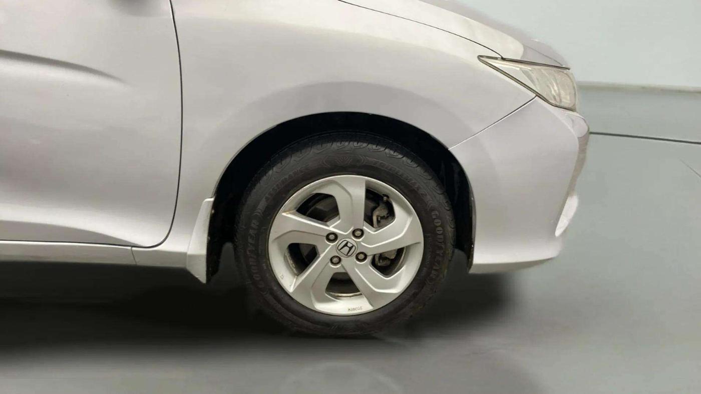 2016 Honda City 1.5L I-VTEC V MT, Petrol, Manual, 25,531 km, Right Front Wheel