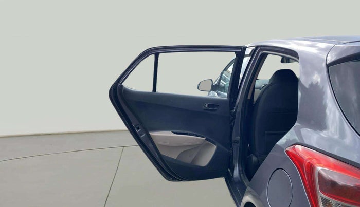 2015 Hyundai Grand i10 MAGNA 1.2 KAPPA VTVT, Petrol, Manual, 1,13,791 km, LHS Rear Door