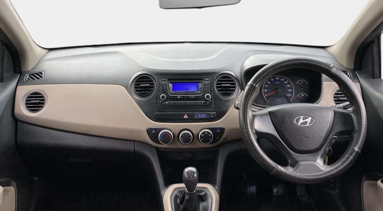 2015 Hyundai Grand i10 MAGNA 1.2 KAPPA VTVT, Petrol, Manual, 1,13,791 km, Dashboard