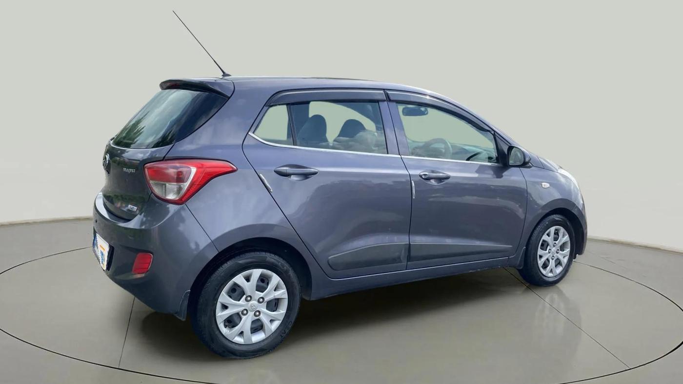 2015 Hyundai Grand i10 MAGNA 1.2 KAPPA VTVT, Petrol, Manual, 1,13,791 km, Right Back Diagonal