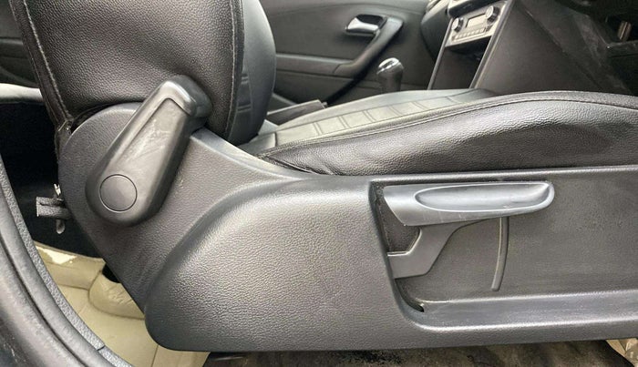 2018 Volkswagen Polo HIGHLINE PLUS 1.5 16 ALLOY, Diesel, Manual, 81,262 km, Driver Side Adjustment Panel