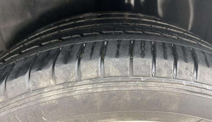 2018 Volkswagen Polo HIGHLINE PLUS 1.5 16 ALLOY, Diesel, Manual, 81,262 km, Left Rear Tyre Tread