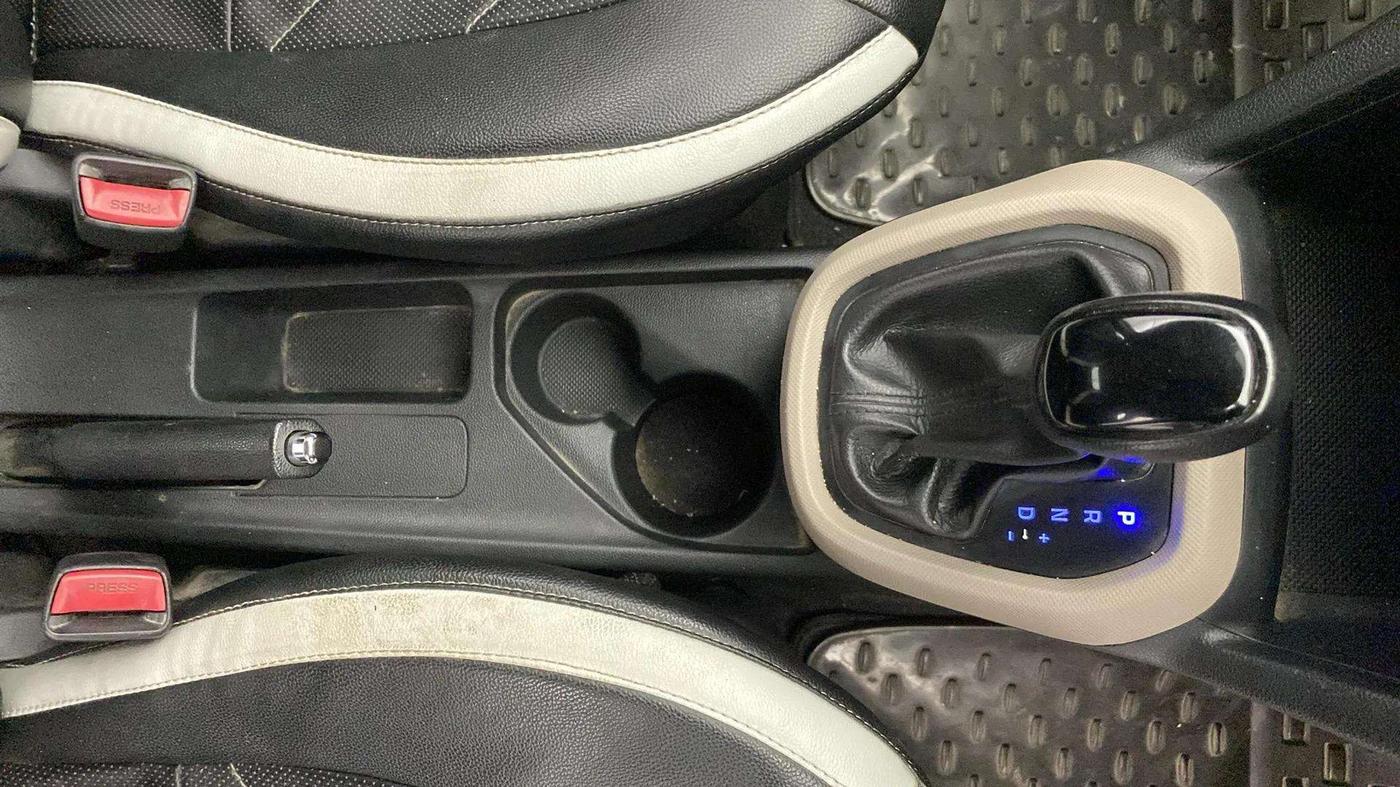 2018 Hyundai Grand i10 SPORTZ (O) AT 1.2 KAPPA VTVT, Petrol, Automatic, 49,230 km, Gear Lever