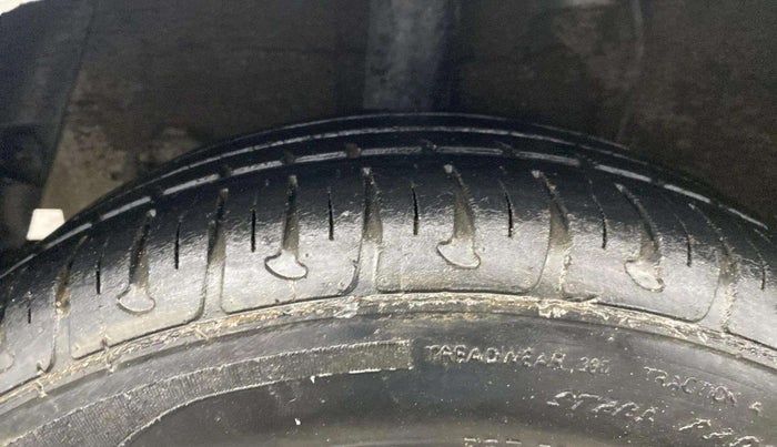 2018 Hyundai Grand i10 SPORTZ (O) AT 1.2 KAPPA VTVT, Petrol, Automatic, 49,230 km, Right Rear Tyre Tread