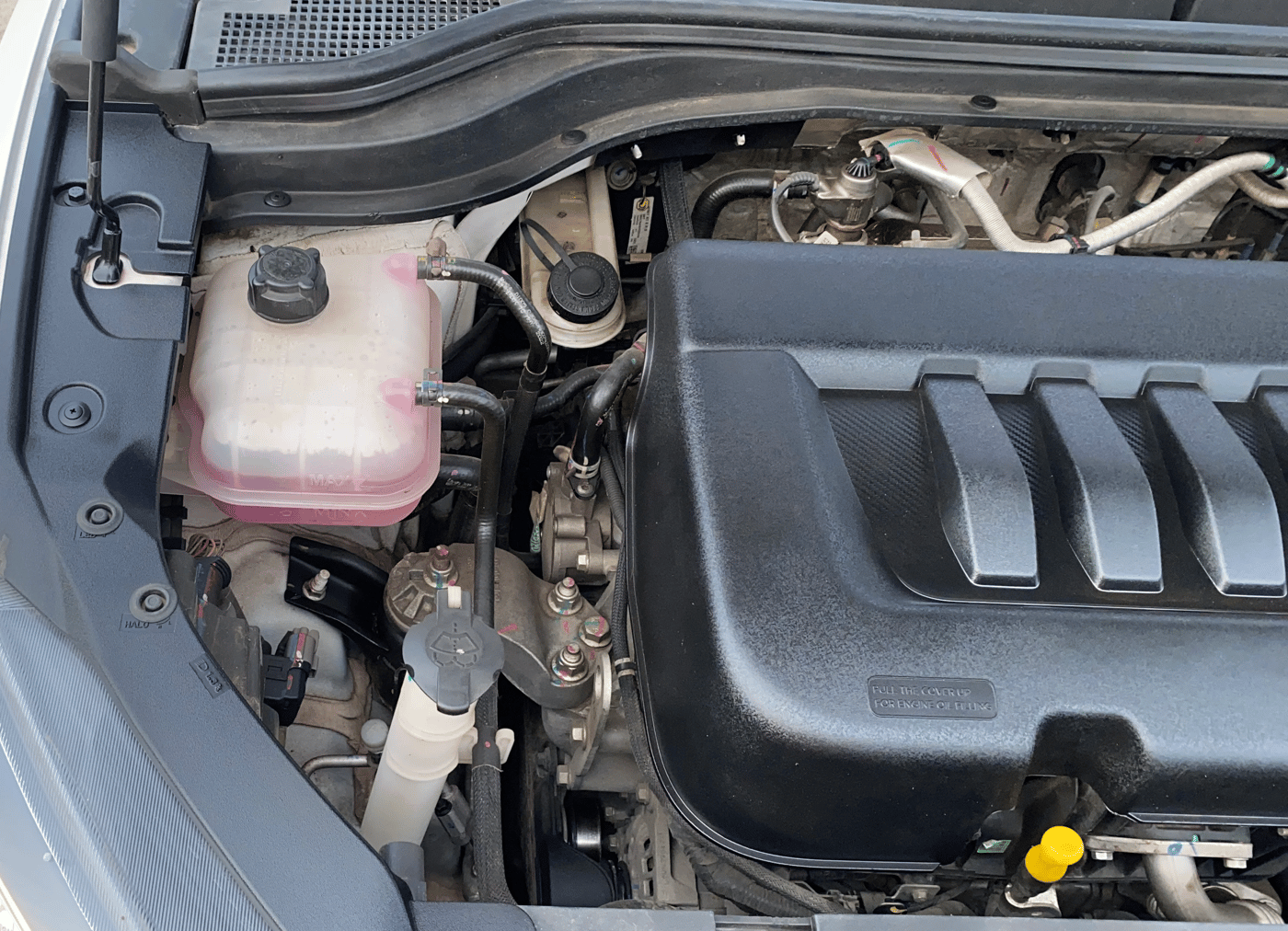 2022 Mahindra XUV700 AX 5 D AT 5 STR, Diesel, Automatic, 31,102 km, Engine View - Right