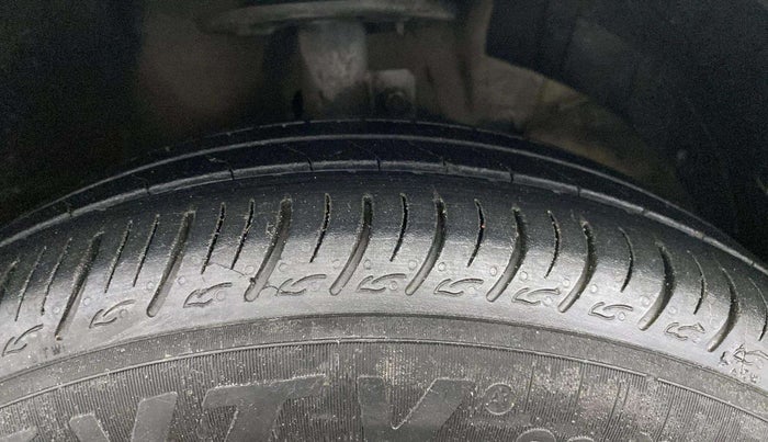 2021 Maruti Baleno DELTA PETROL 1.2, Petrol, Manual, 56,320 km, Right Front Tyre Tread