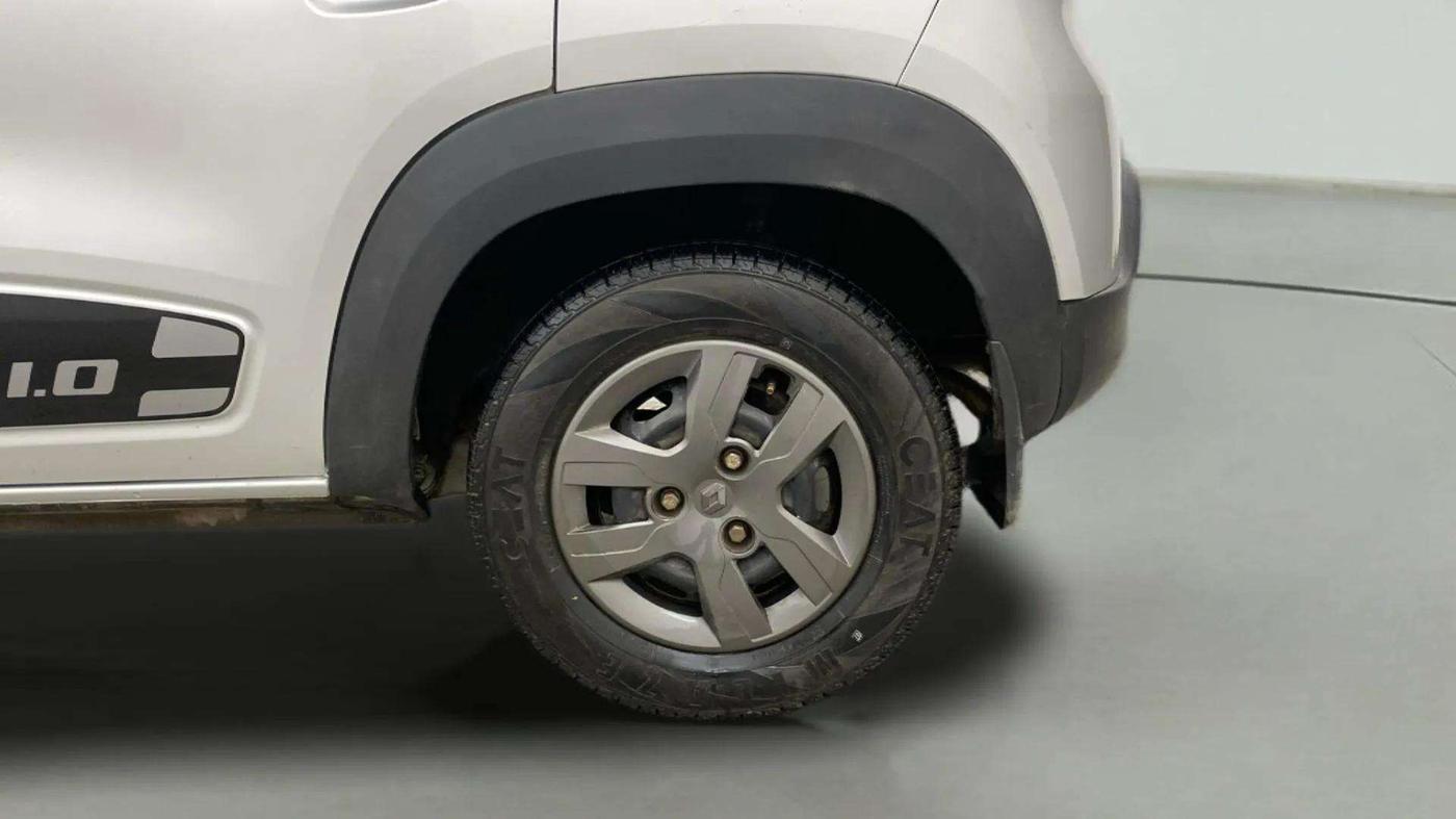 2017 Renault Kwid RXT 1.0 (O), CNG, Manual, 24,091 km, Left Rear Wheel
