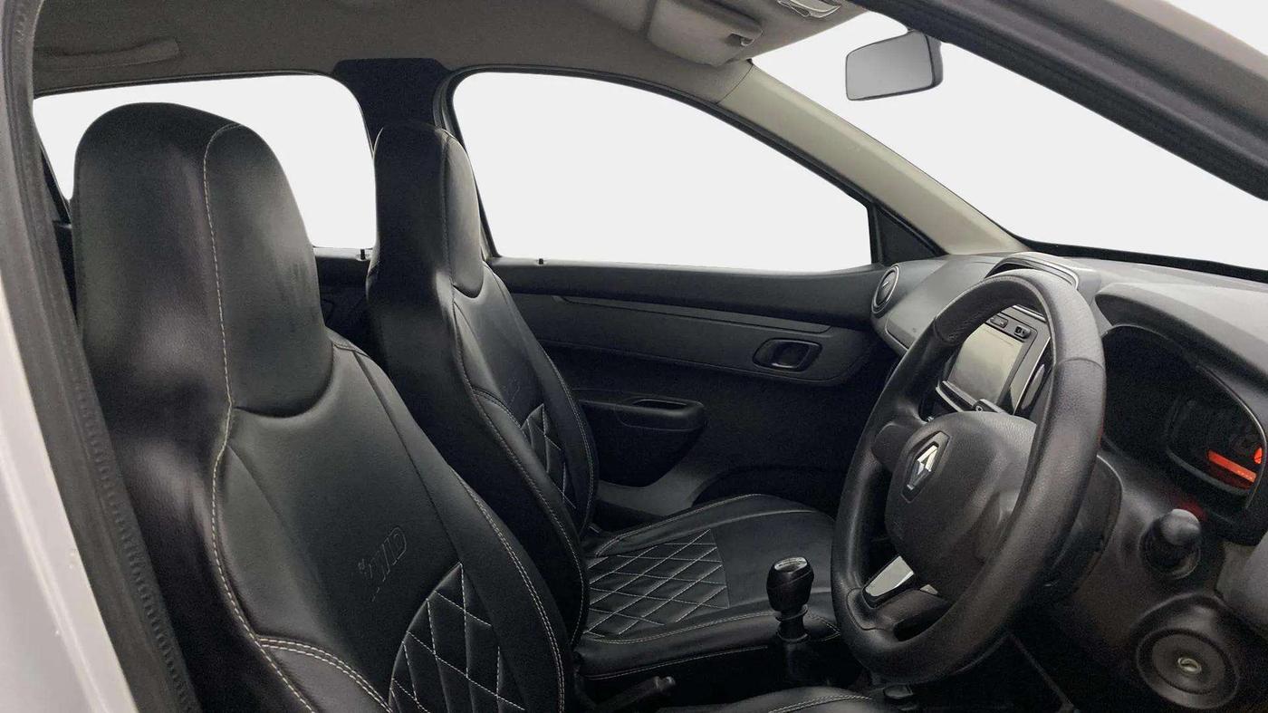 2017 Renault Kwid RXT 1.0 (O), CNG, Manual, 24,091 km, Right Side Front Door Cabin