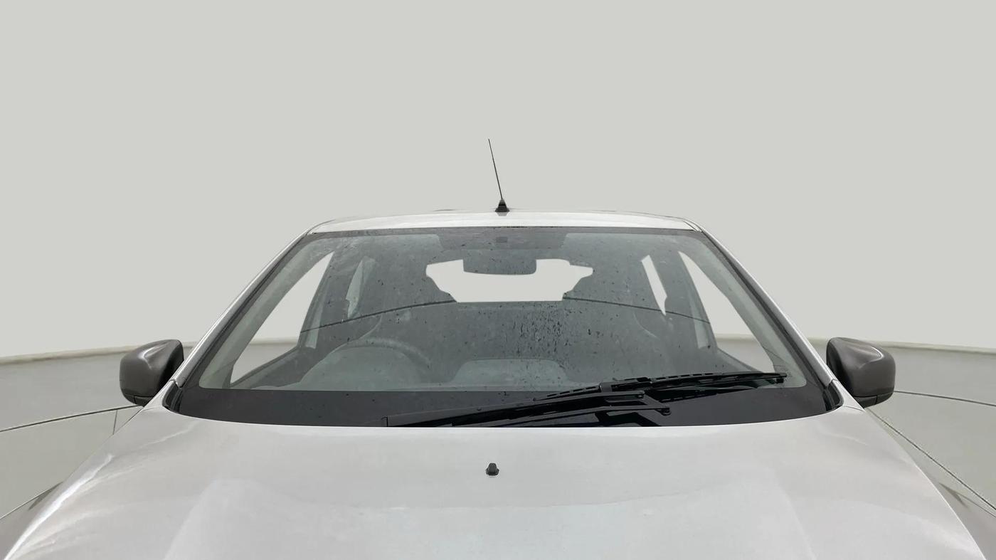 2017 Renault Kwid RXT 1.0 (O), CNG, Manual, 24,091 km, Front Windshield