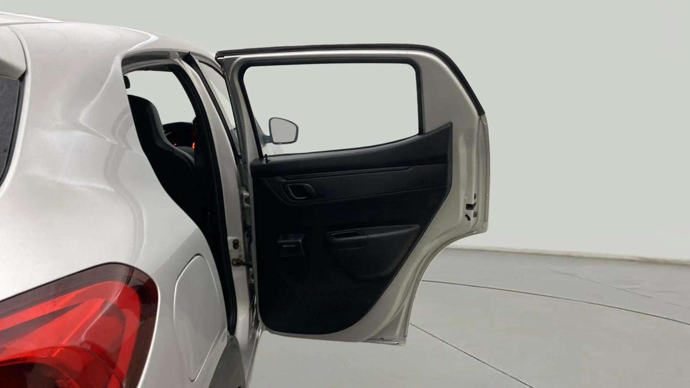 2017 Renault Kwid RXT 1.0 (O), CNG, Manual, 24,091 km, RHS Rear Door
