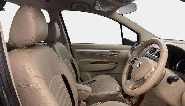 2018 Maruti Ertiga ZXI+, Petrol, Manual, 27,551 km, Right Side Front Door Cabin