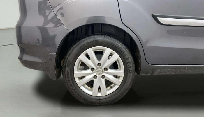 2018 Maruti Ertiga ZXI+, Petrol, Manual, 27,551 km, Right Rear Wheel