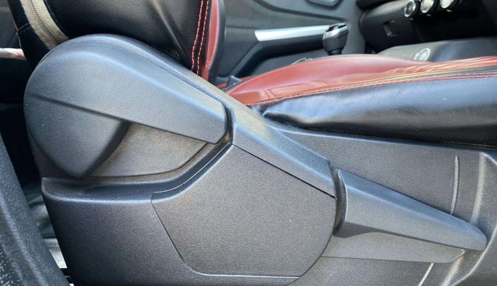 2022 Nissan MAGNITE XV MT, Petrol, Manual, 32,365 km, Driver Side Adjustment Panel