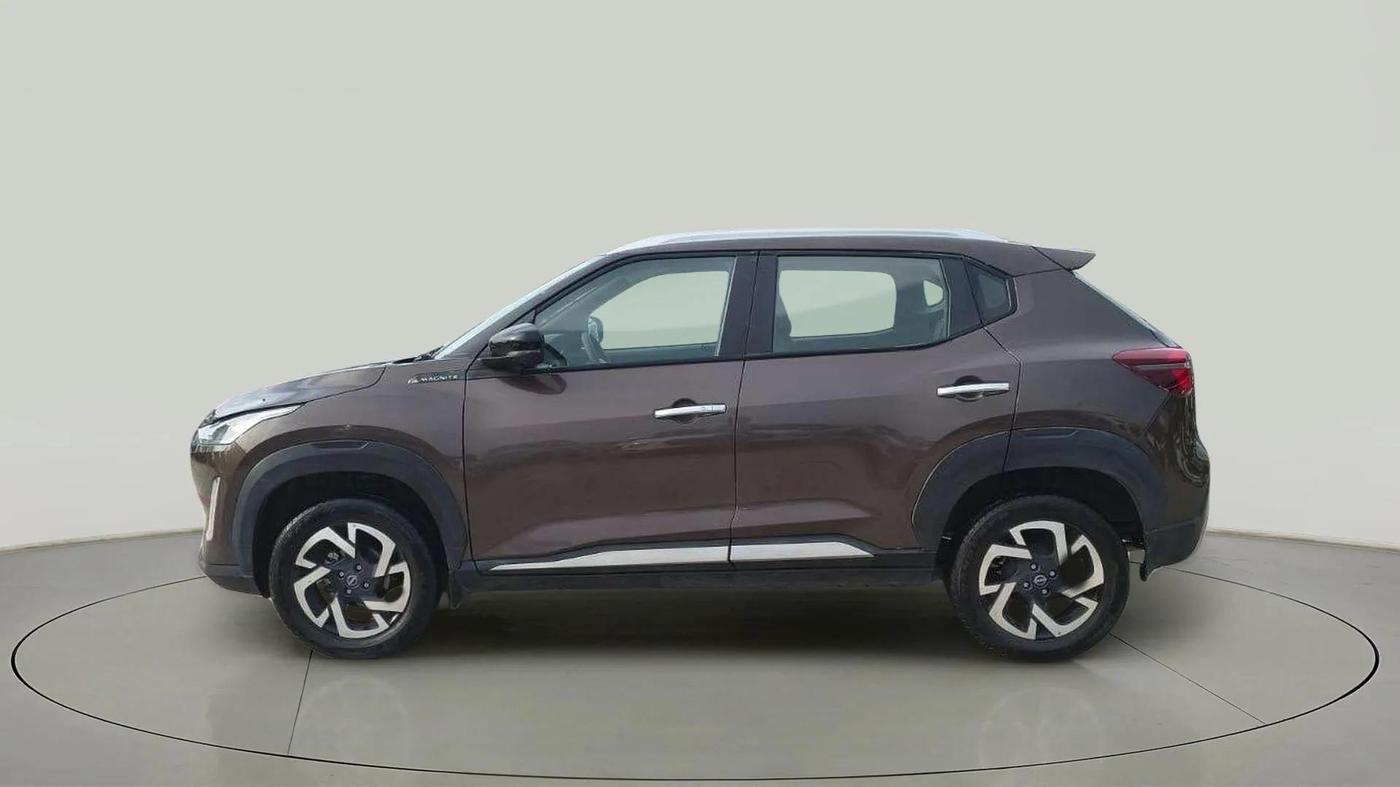 2022 Nissan MAGNITE XV MT, Petrol, Manual, 32,365 km, Left Side