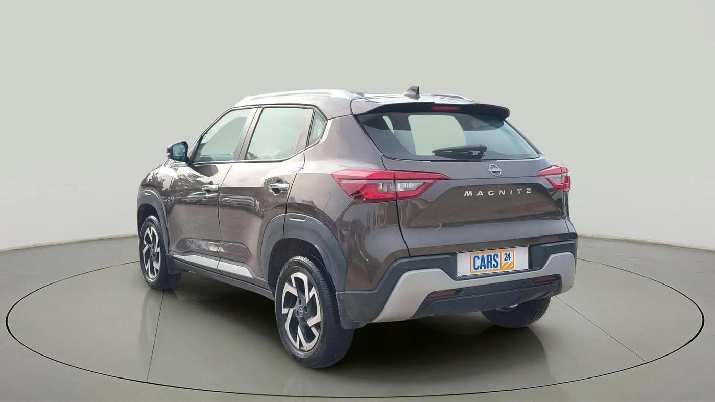 2022 Nissan MAGNITE XV MT, Petrol, Manual, 32,365 km, Left Back Diagonal
