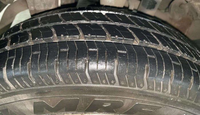 2012 Maruti Alto 800 LXI, Petrol, Manual, 64,892 km, Right Rear Tyre Tread