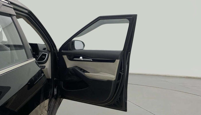 2022 KIA SELTOS HTX 1.5 PETROL, Petrol, Manual, 67,361 km, RHS Front Door