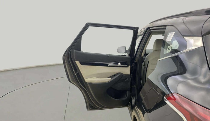 2022 KIA SELTOS HTX 1.5 PETROL, Petrol, Manual, 67,361 km, LHS Rear Door