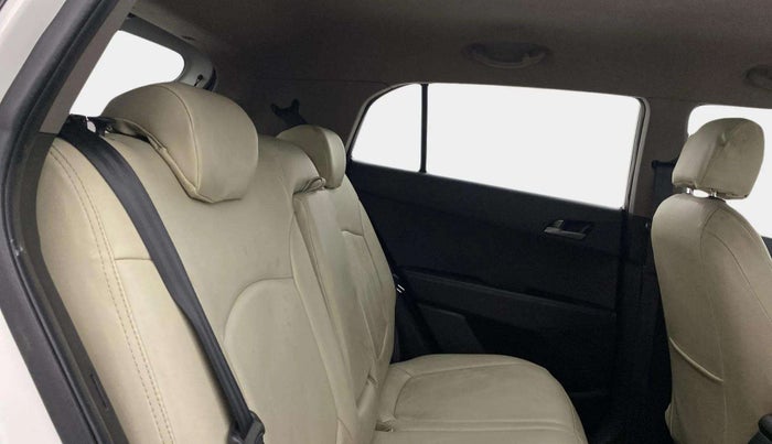 2016 Hyundai Creta S 1.6 PETROL, Petrol, Manual, 67,125 km, Right Side Rear Door Cabin
