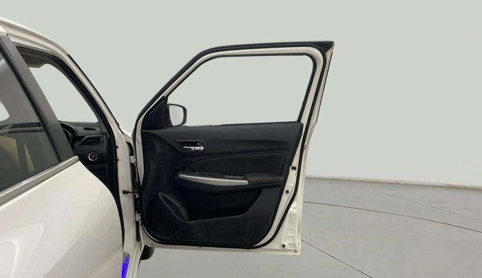 2021 Maruti Swift ZXI PLUS, Petrol, Manual, 67,834 km, RHS Front Door