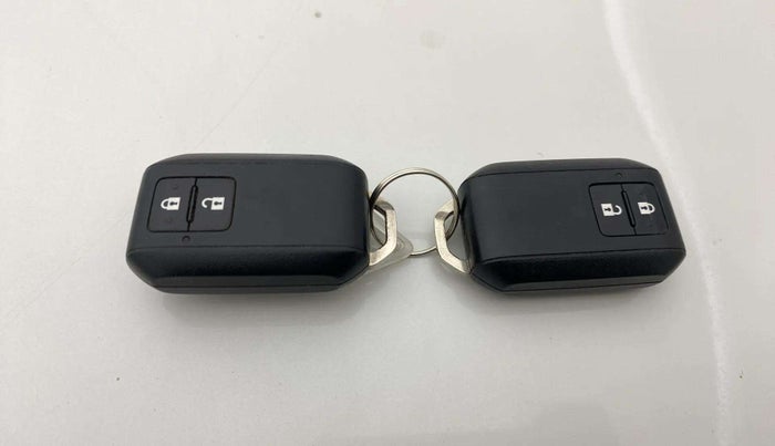 2021 Maruti Swift ZXI PLUS, Petrol, Manual, 67,834 km, Key Close Up