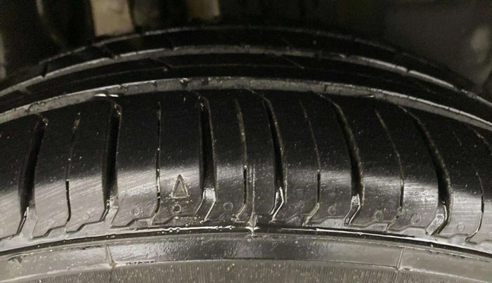 2021 Maruti Swift ZXI PLUS, Petrol, Manual, 67,834 km, Right Rear Tyre Tread