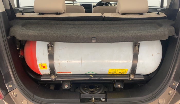 2018 Maruti Wagon R 1.0 LXI CNG, CNG, Manual, 1,26,735 km, Boot Inside
