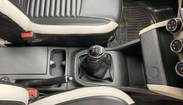2021 Renault TRIBER RXT, Petrol, Manual, 71,088 km, Gear Lever