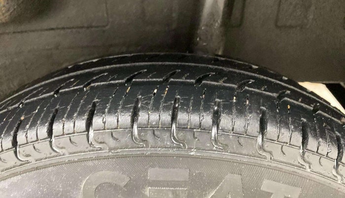 2018 Datsun Redi Go S 1.0 AMT, Petrol, Automatic, 27,797 km, Left Rear Tyre Tread