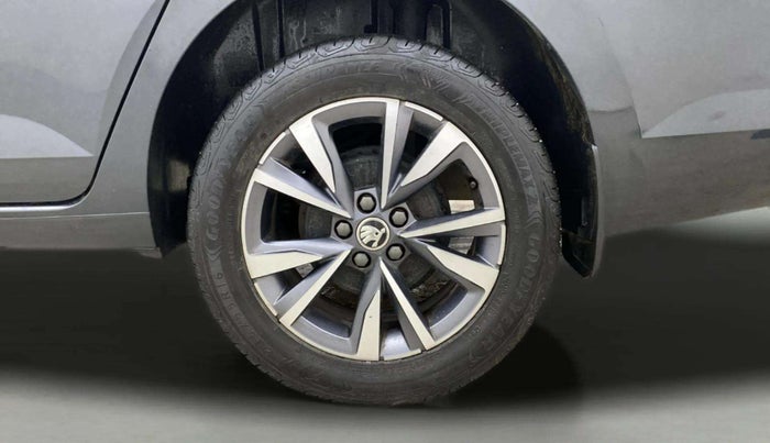 2022 Skoda SLAVIA STYLE 1.0L TSI AT, Petrol, Automatic, 27,837 km, Left Rear Wheel