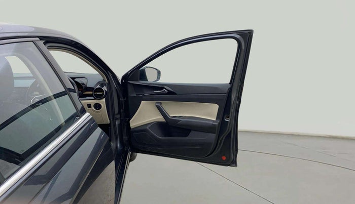 2022 Skoda SLAVIA STYLE 1.0L TSI AT, Petrol, Automatic, 27,837 km, RHS Front Door