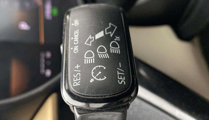 2022 Skoda SLAVIA STYLE 1.0L TSI AT, Petrol, Automatic, 27,837 km, Adaptive Cruise Control