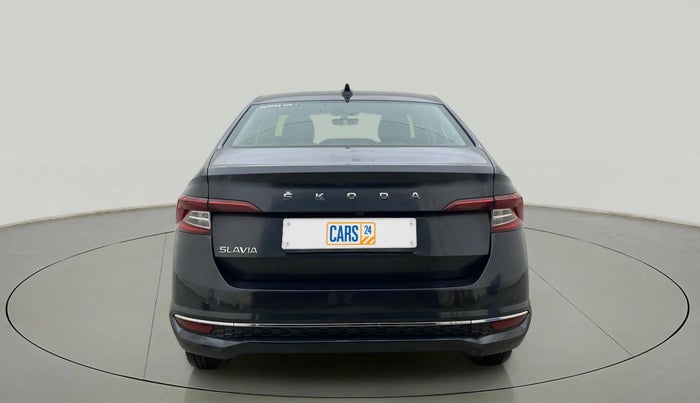 2022 Skoda SLAVIA STYLE 1.0L TSI AT, Petrol, Automatic, 27,837 km, Back/Rear