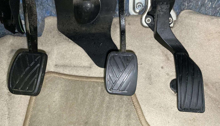 2013 Maruti Swift Dzire VXI, Petrol, Manual, 86,512 km, Pedals