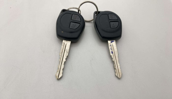 2014 Maruti Swift VXI, Petrol, Manual, 16,599 km, Key Close Up