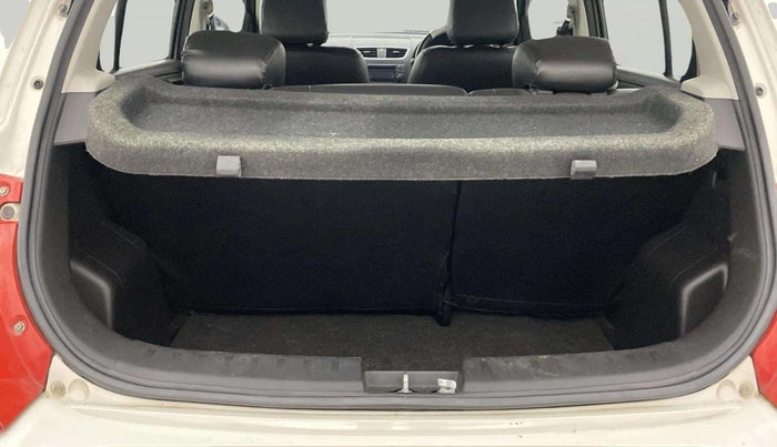2014 Maruti Swift VXI, Petrol, Manual, 16,599 km, Boot Inside