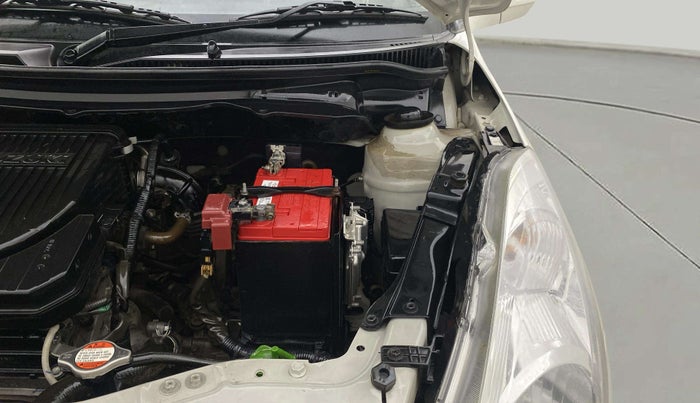 2014 Maruti Swift VXI, Petrol, Manual, 16,599 km, Engine View - Left