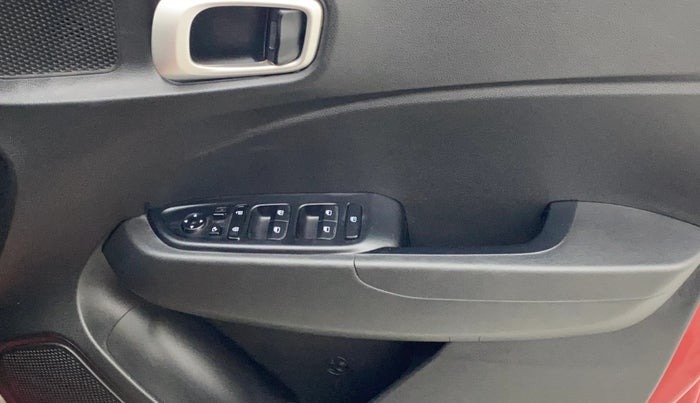 2020 Hyundai VENUE SX PLUS 1.0 TURBO DCT, Petrol, Automatic, 17,031 km, Driver Side Door Panels Control