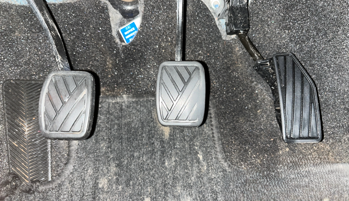 2018 Maruti Baleno ZETA PETROL 1.2, Petrol, Manual, 74,611 km, Pedals