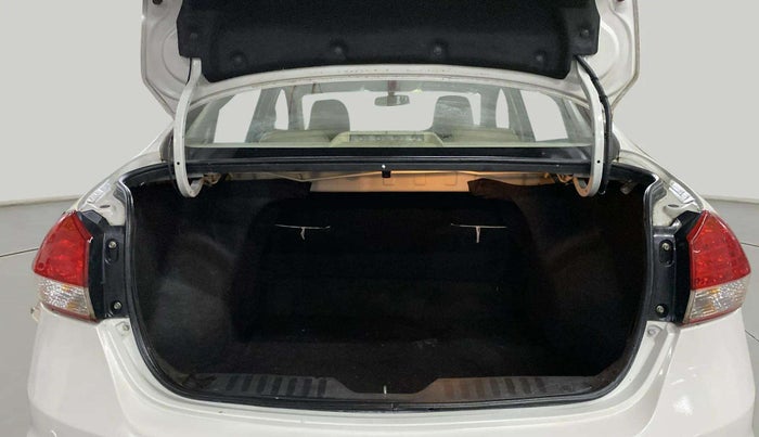 2022 Maruti Ciaz SIGMA 1.5 SHVS MT  PETROL, Petrol, Manual, 36,597 km, Boot Inside