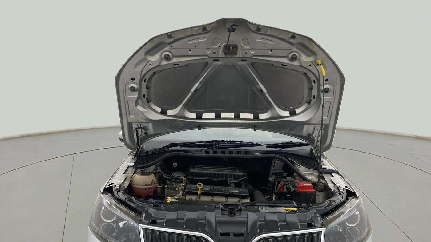 2019 Skoda Rapid STYLE 1.6 MPI, Petrol, Manual, 44,262 km, Open Bonet