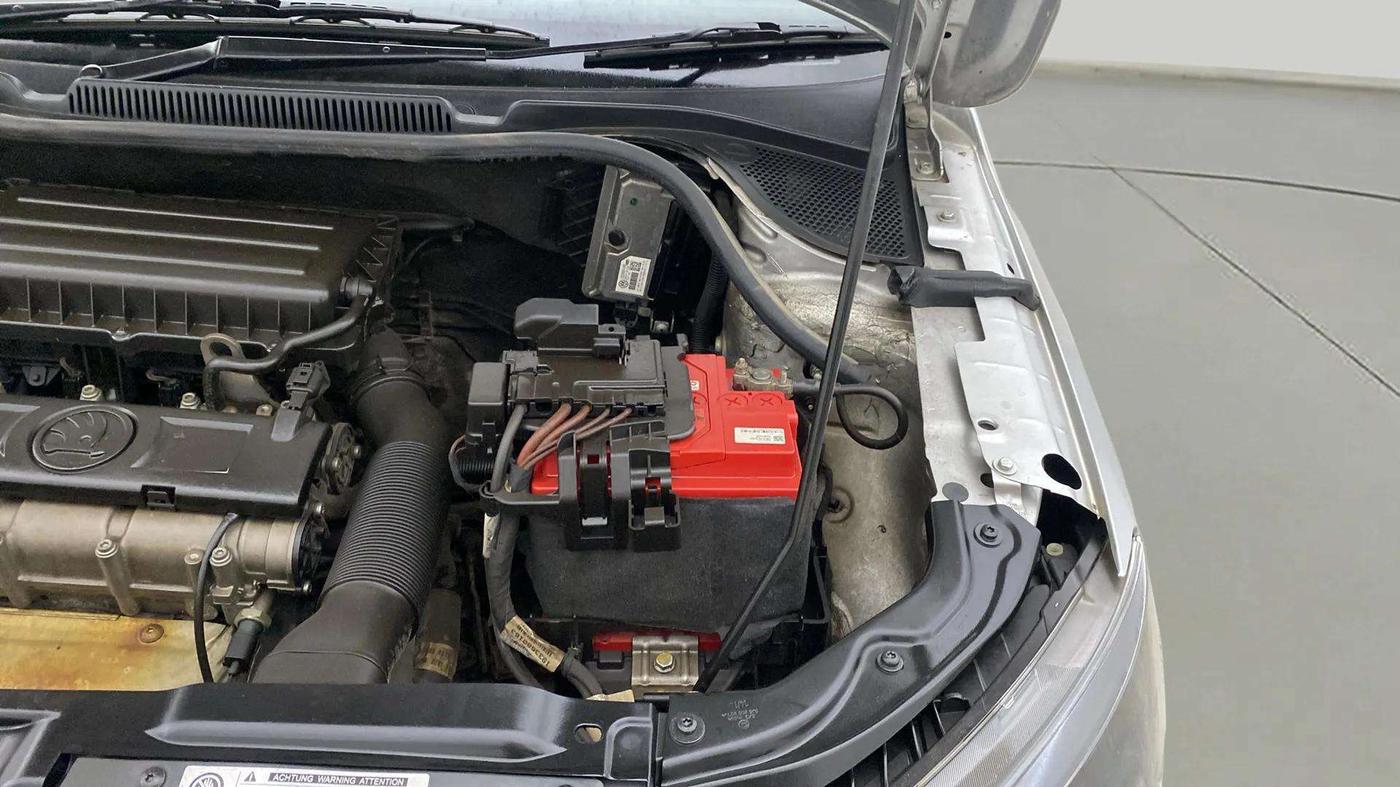 2019 Skoda Rapid STYLE 1.6 MPI, Petrol, Manual, 44,262 km, Engine View - Left