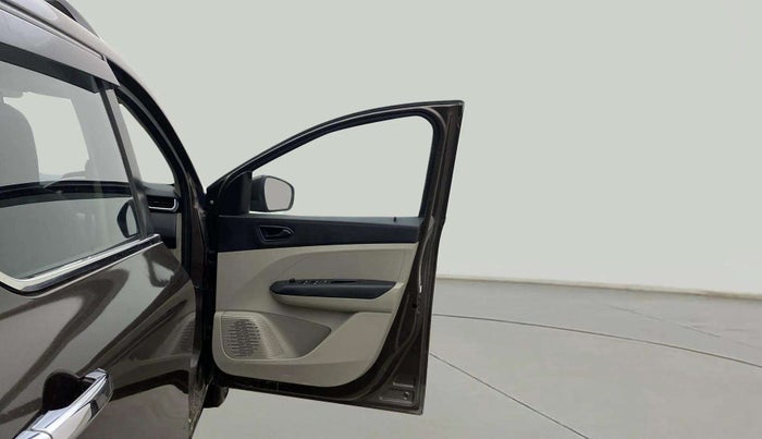 2021 Renault TRIBER RXT AMT, Petrol, Automatic, 71,184 km, RHS Front Door
