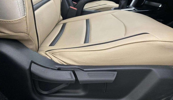 2022 KIA SELTOS HTK PLUS 1.5 IMT, Petrol, Manual, 25,938 km, Driver Side Adjustment Panel