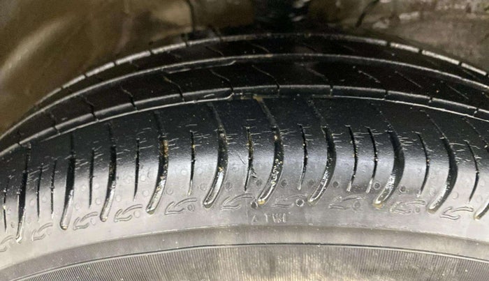 2022 Maruti S PRESSO VXI+, Petrol, Manual, 40,817 km, Right Front Tyre Tread