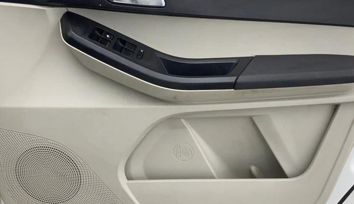 2022 Tata Tiago XZ PLUS CNG, CNG, Manual, 53,097 km, Driver Side Door Panels Control